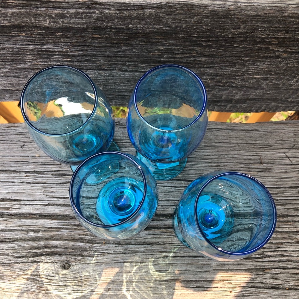 Vibrant Blue Wine Glass Set - Picture 6 of 7